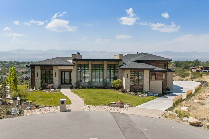 6 E Eastern Peak Cv, Sandy, Utah 84092