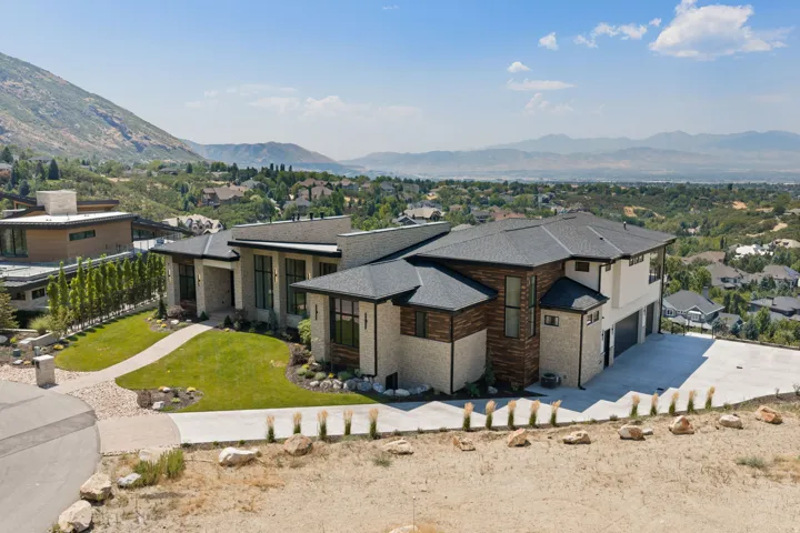 6 E Eastern Peak Cv, Sandy, Utah 84092