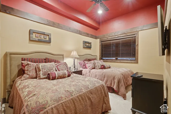 Recessed lighting and ceiling fan illumination