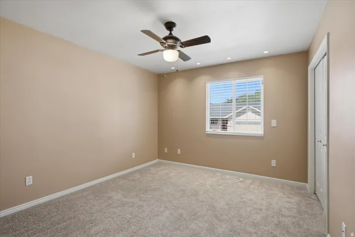 84 Belmore Dr, Kaysville, Utah 84037