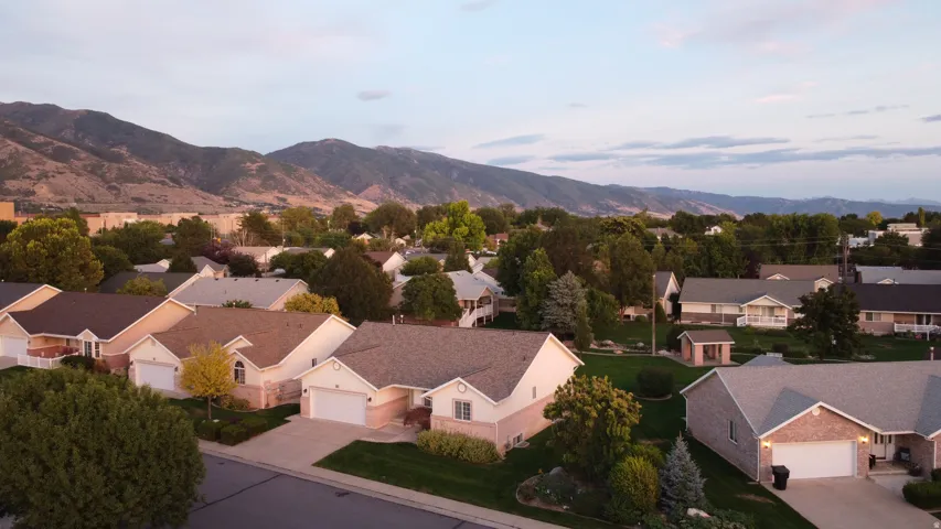 84 Belmore Dr, Kaysville, Utah 84037
