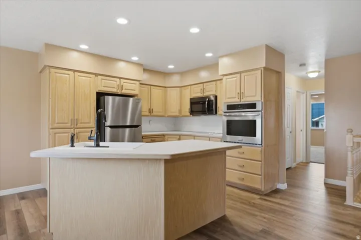 84 Belmore Dr, Kaysville, Utah 84037