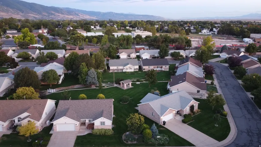 84 Belmore Dr, Kaysville, Utah 84037