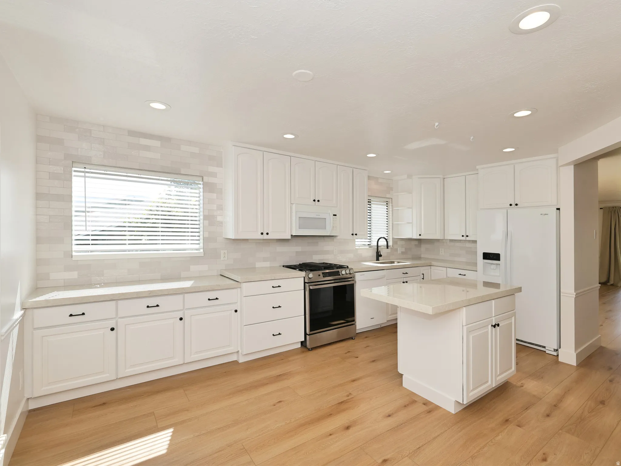 Beautiful white kitchen.