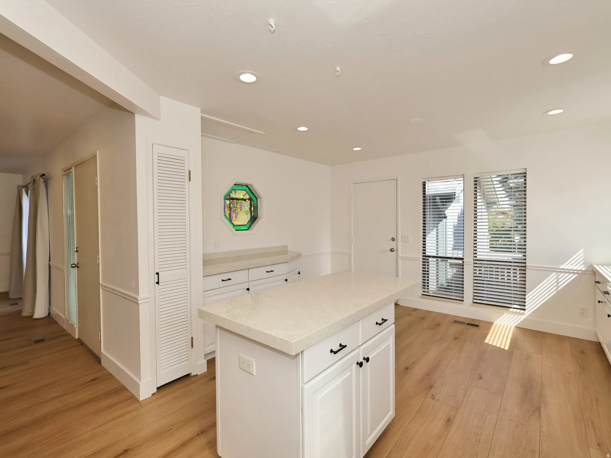 Lots of cabinets
