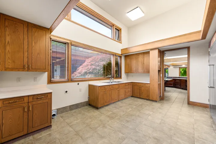 6288 S S Moffat Farm Ln, Murray, Utah 84121