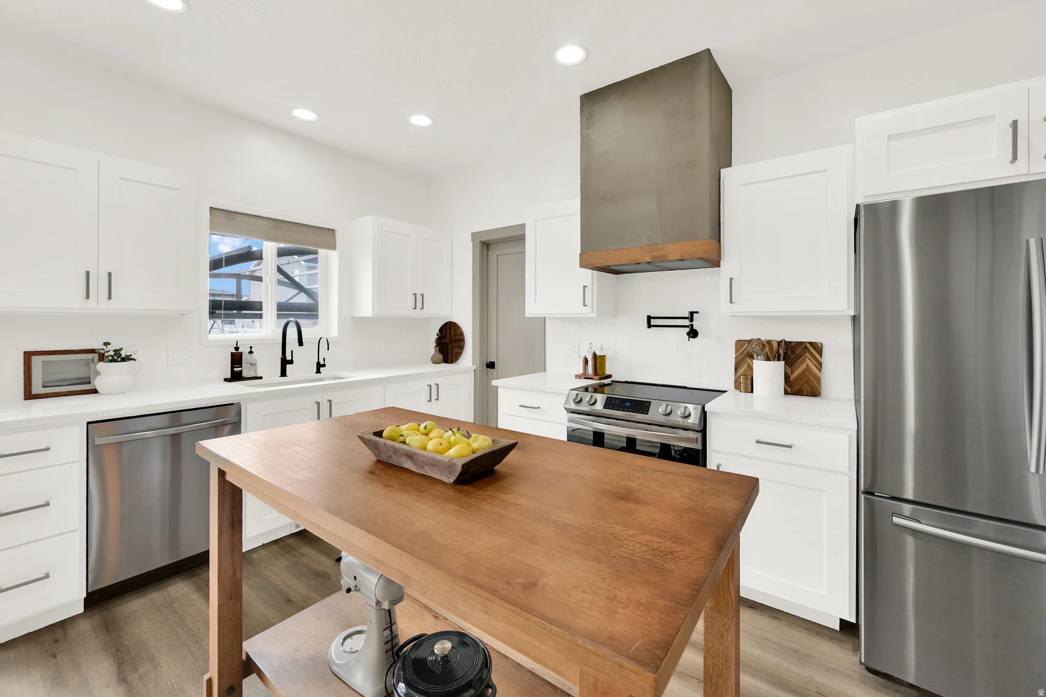 Modern open kitchen for entertaining