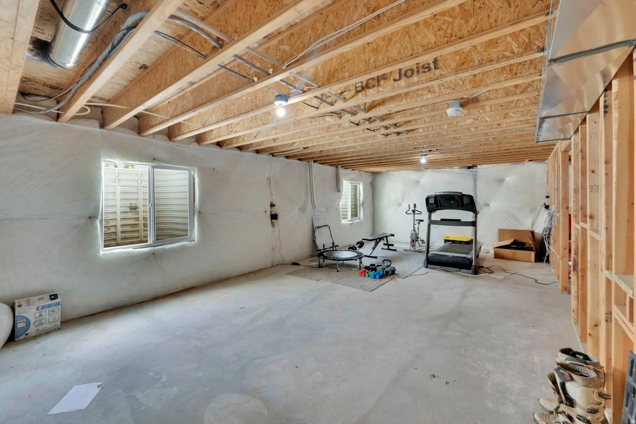 Lots of space for an additional bedroom, workout room, home theater, family room. You decide what is right!