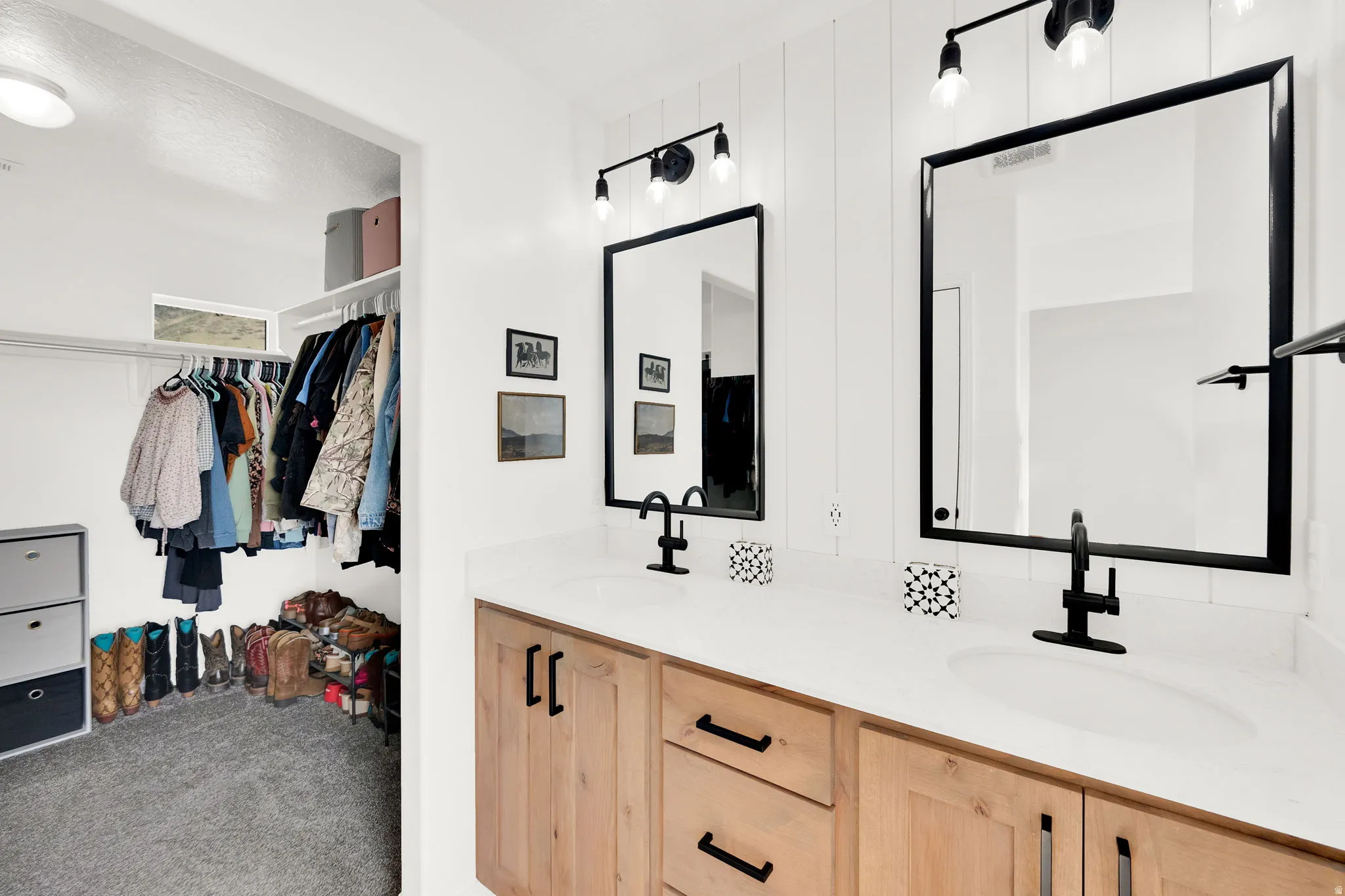 Dual vanities make mornings a breeze
