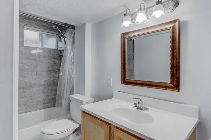325 S 900 E, Kaysville, Utah 84037