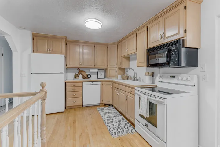 325 S 900 E, Kaysville, Utah 84037