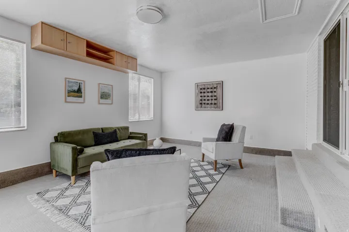 325 S 900 E, Kaysville, Utah 84037
