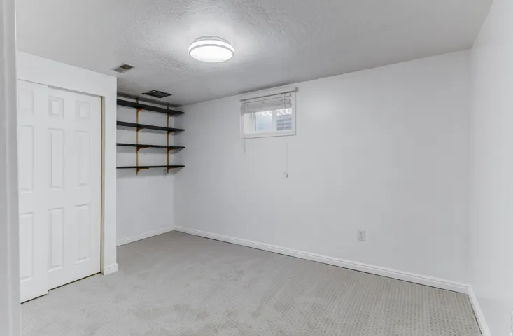 325 S 900 E, Kaysville, Utah 84037