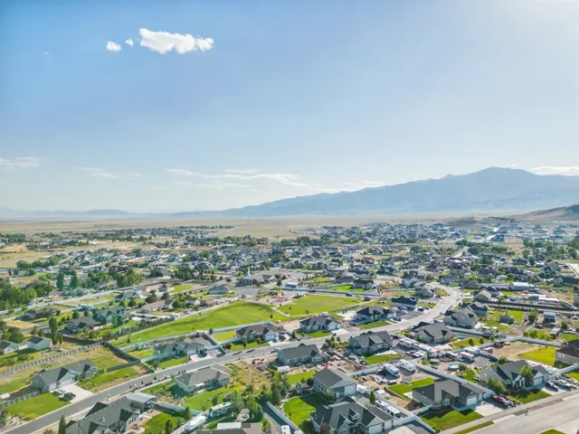 2417 E Patriot Dr, Eagle Mountain, Utah 84005