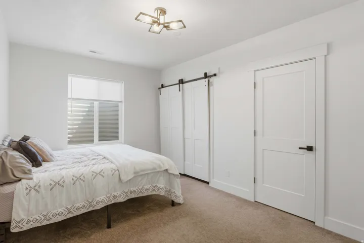 2417 E Patriot Dr, Eagle Mountain, Utah 84005