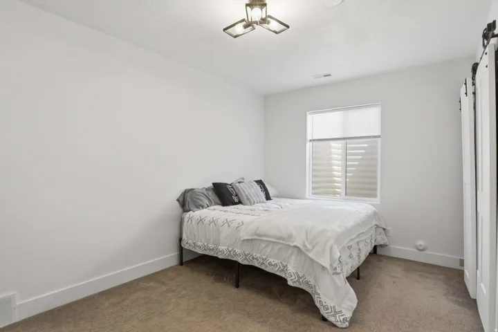 2417 E Patriot Dr, Eagle Mountain, Utah 84005