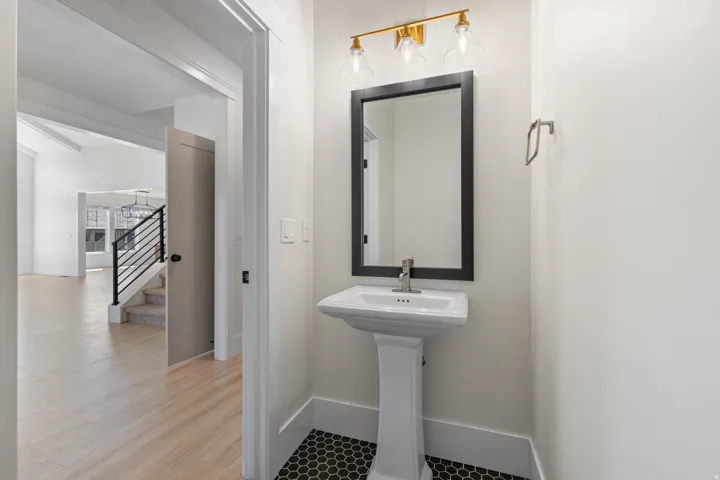 Powder bath
