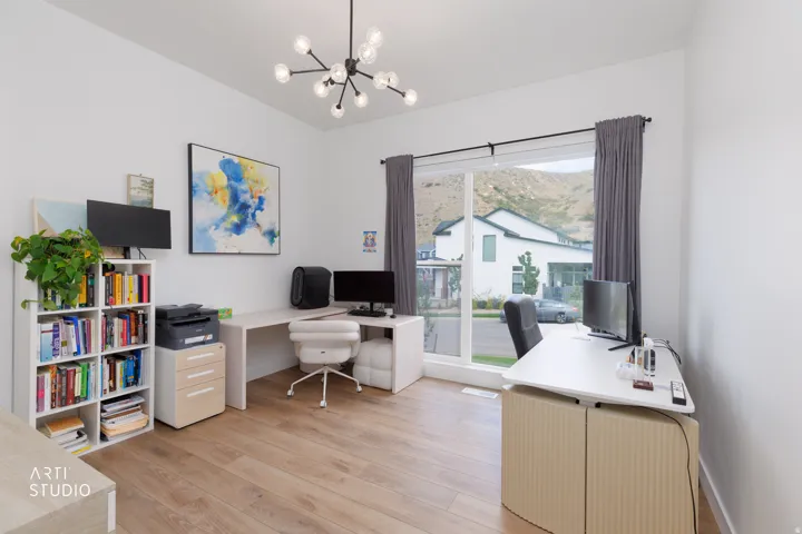 First floor office/bedroom