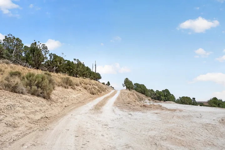 1249 E Clay Hill Dr, Monticello, Utah 84535