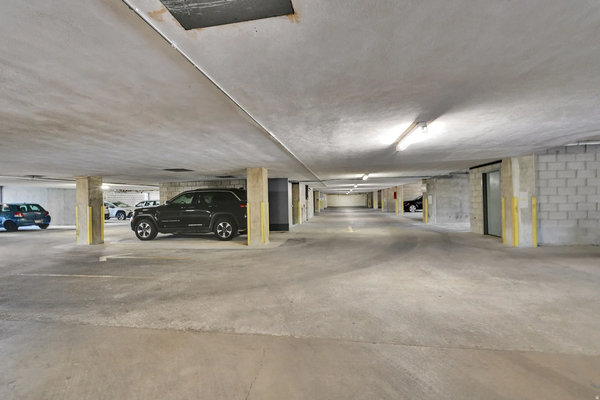 Covered Garage and Storage with an assigned Space.