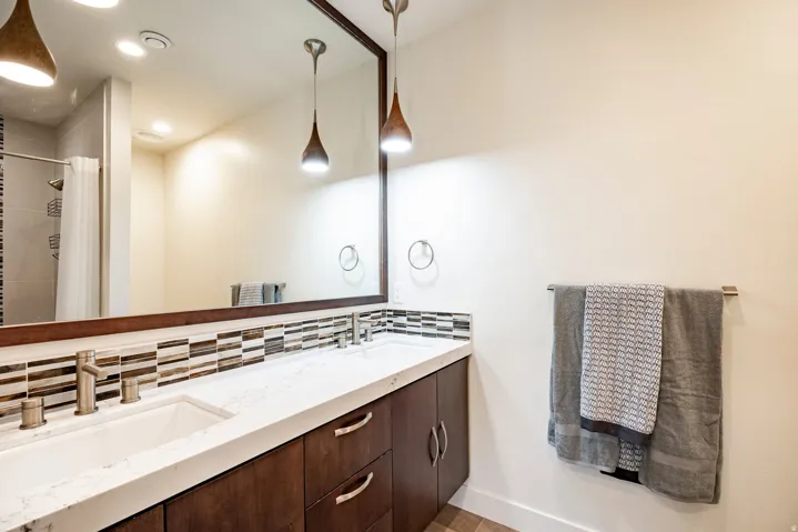 732 S Nebo Cir, Woodland Hills, Utah 84653