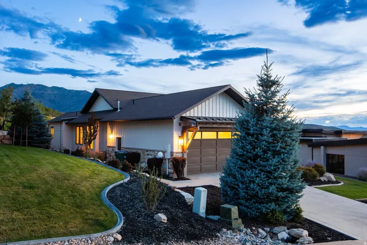 732 S Nebo Cir, Woodland Hills, Utah 84653