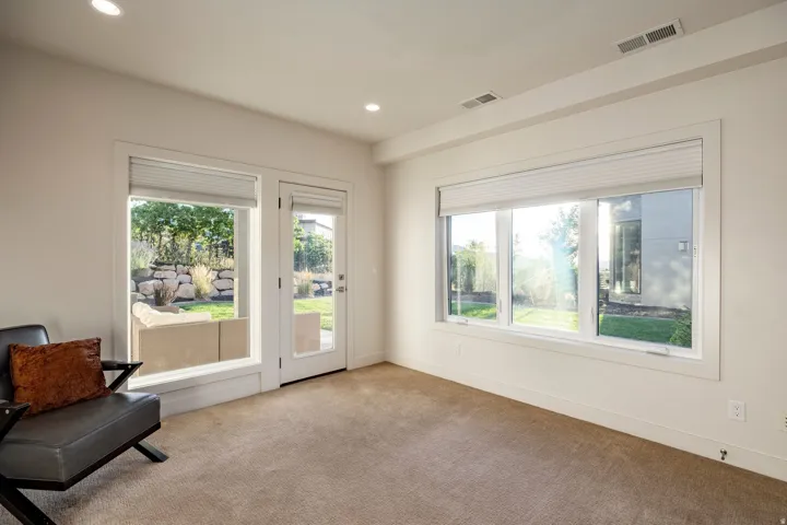 732 S Nebo Cir, Woodland Hills, Utah 84653