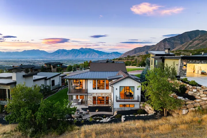 732 S Nebo Cir, Woodland Hills, Utah 84653
