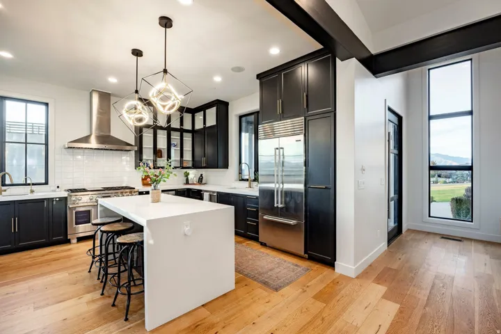 732 S Nebo Cir, Woodland Hills, Utah 84653