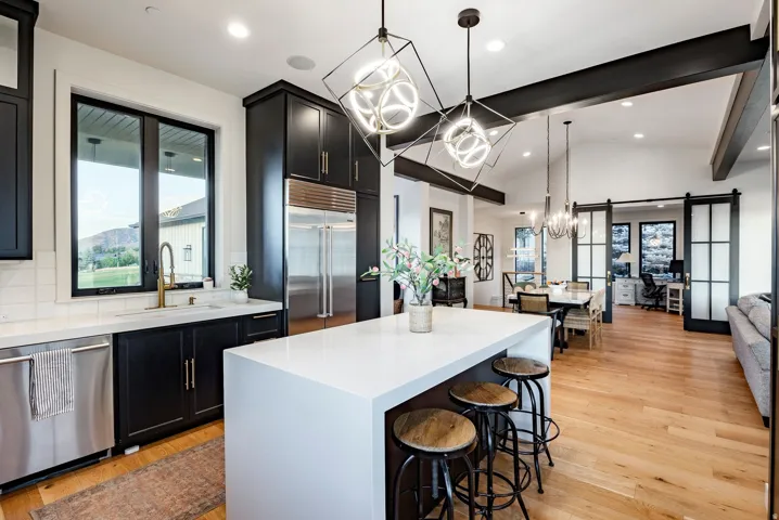 732 S Nebo Cir, Woodland Hills, Utah 84653