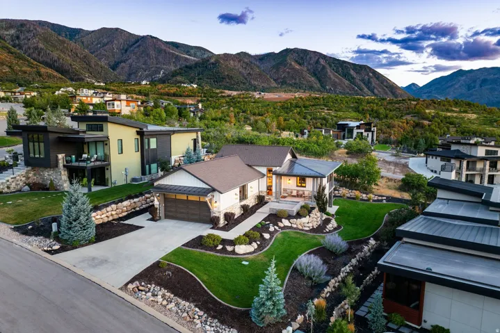 732 S Nebo Cir, Woodland Hills, Utah 84653