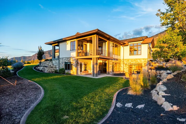 732 S Nebo Cir, Woodland Hills, Utah 84653