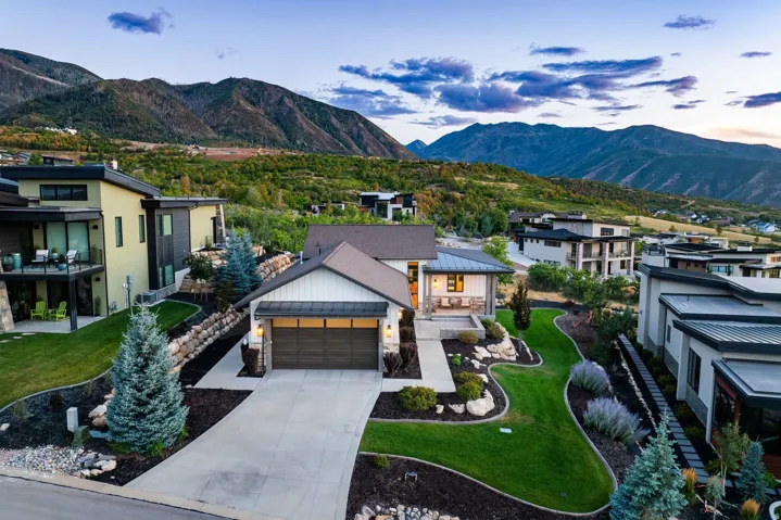 732 S Nebo Cir, Woodland Hills, Utah 84653