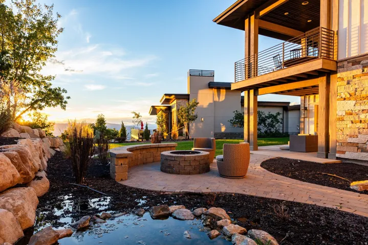 732 S Nebo Cir, Woodland Hills, Utah 84653