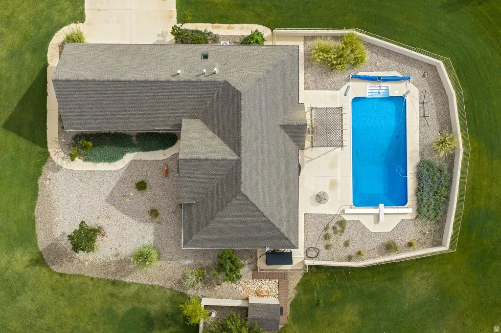 Rectangular pool with concrete surround