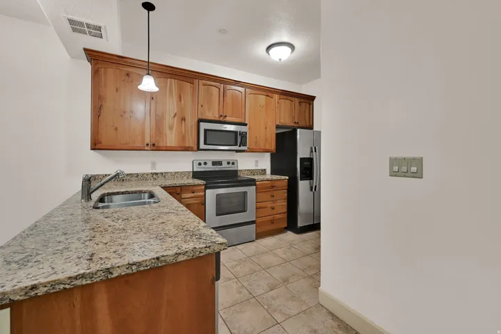2011 S 2100 E #16, Salt Lake City, Utah 84108