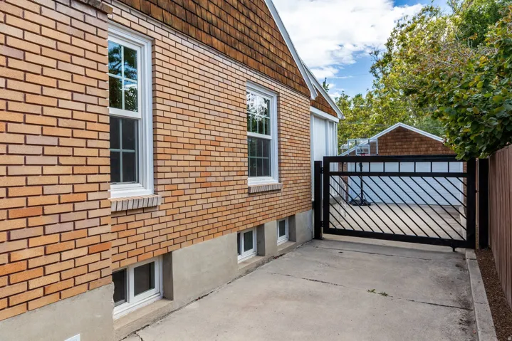 2030 E 900 S, Salt Lake City, Utah 84108