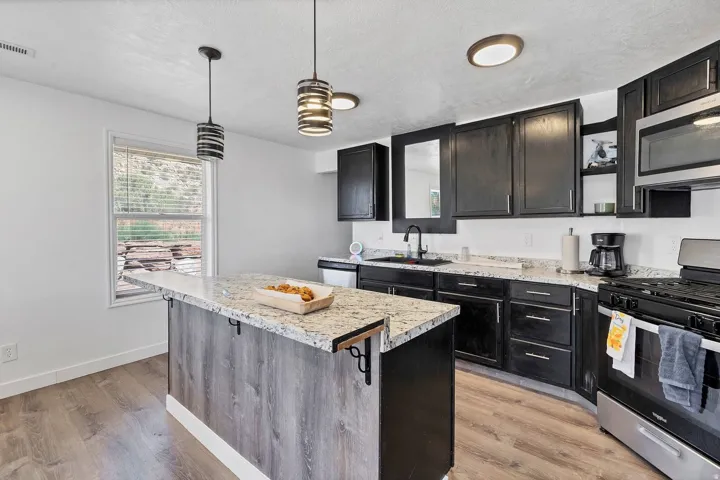 780 N Lauritzen, Hildale, Utah 84784