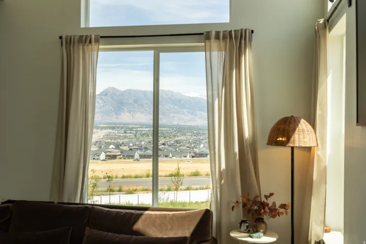 Expansive window with mountain backdrop and natural light