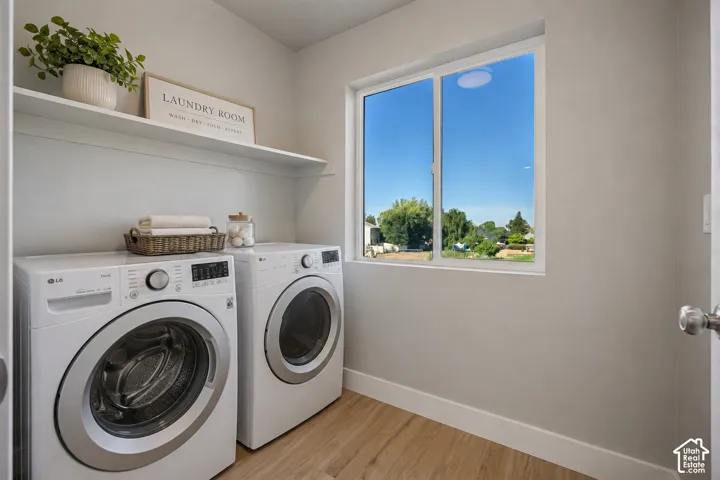 Virtual Staging in Laundry Room