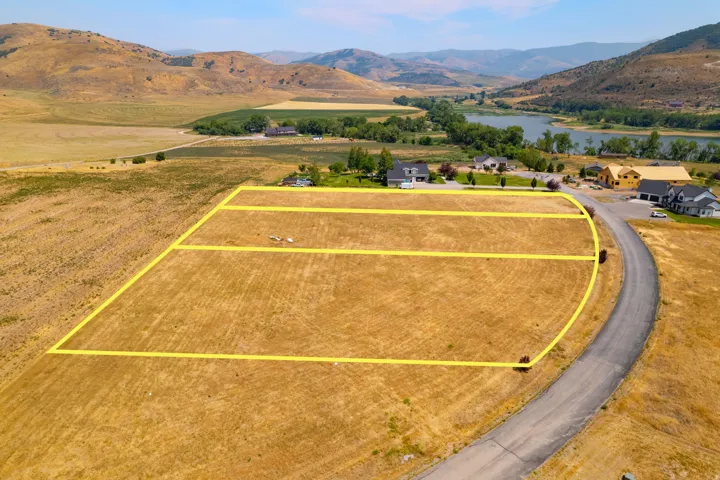 Level lot with direct road access