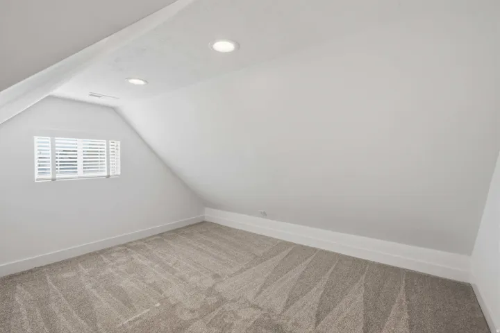 Upstairs bedroom #4
