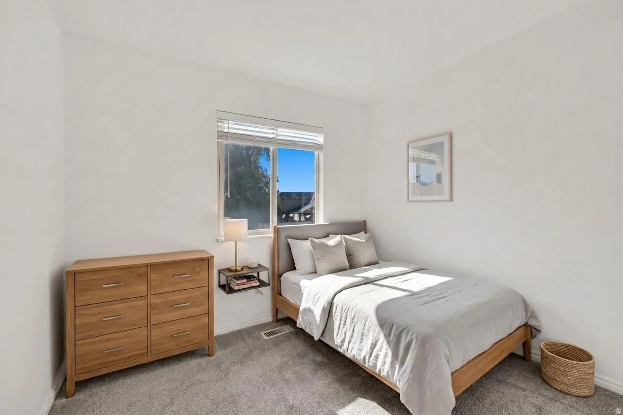 Virtually staged 3rd bedroom