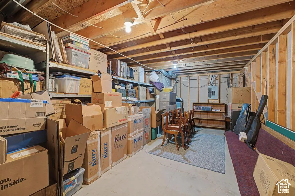 Cold storage room