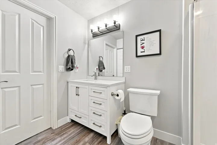 1896 W Orchard View Cir, South Jordan, Utah 84095