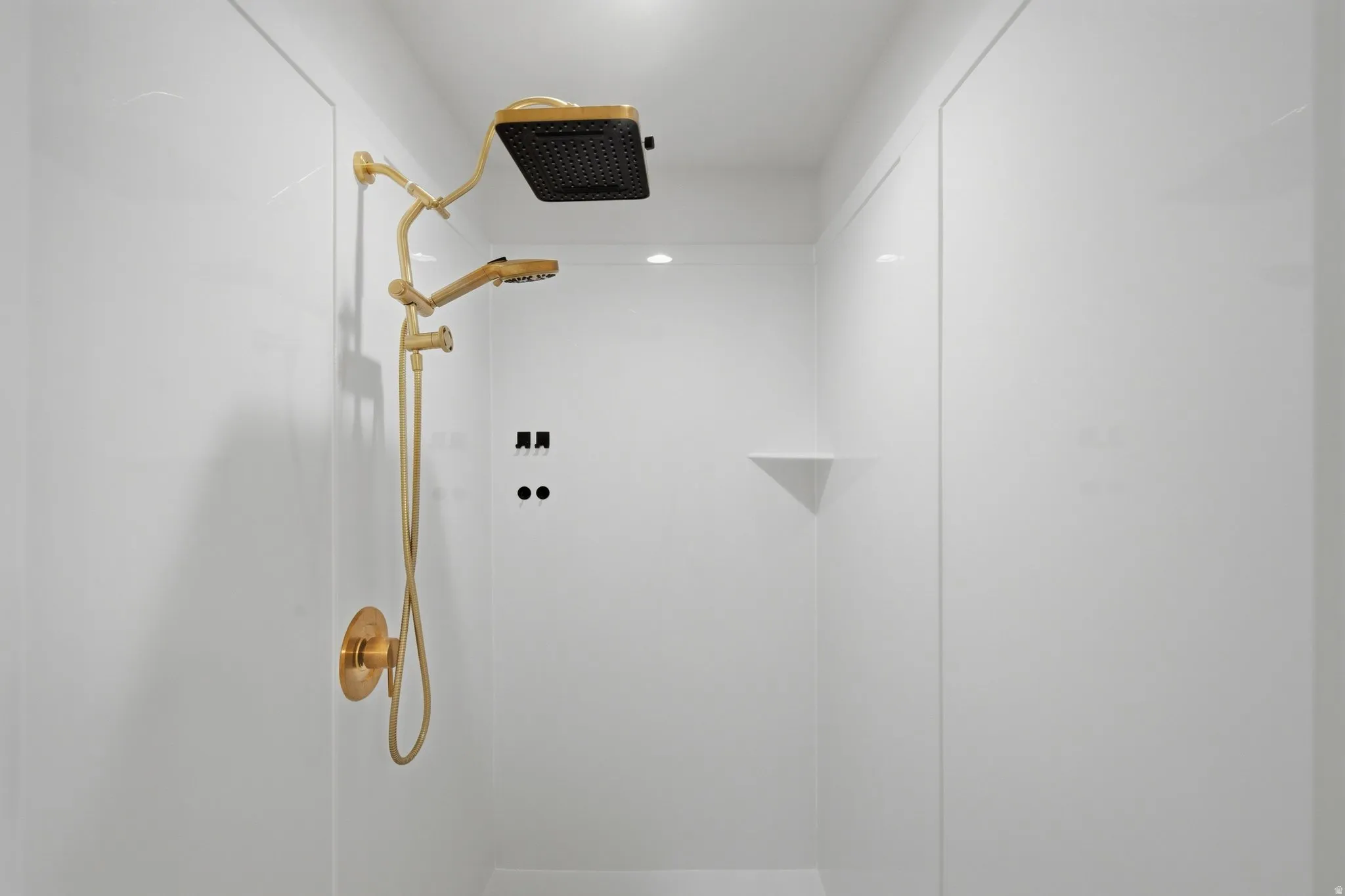 Upgraded Primary Shower
