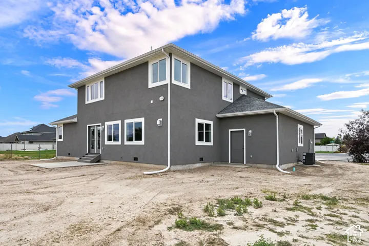 Durable - easy maintenance stucco.