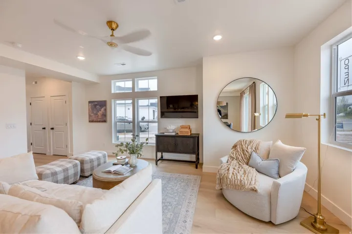 This photo is from another house in the same community. Colors and Selections will vary on actual home.