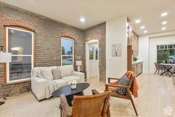 345 Hollywood Ave, Salt Lake City, Utah 84115