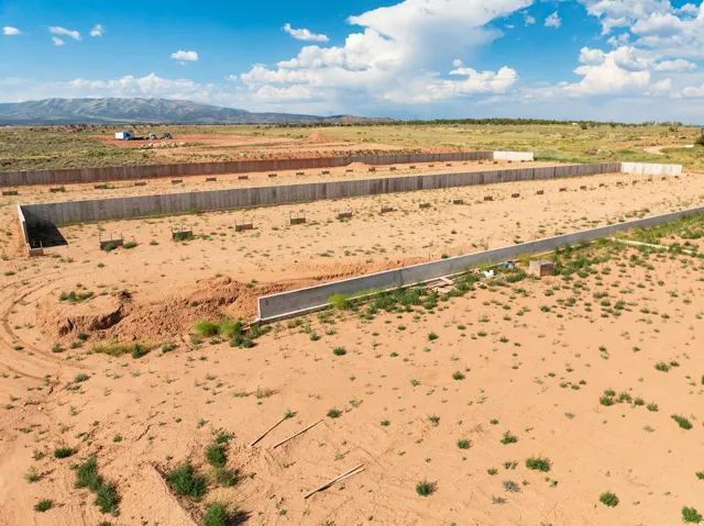 Commercial Lot in Fruitland for 52 unit Dry Storage Facility!